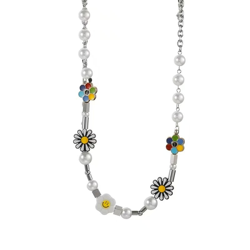 European and American Anti-War Smile, Sunflower, Pearl, and Daisy Patchwork Necklace—Trendy, Hip-Hop, Niche, and Versatile Accessory for Men and Women